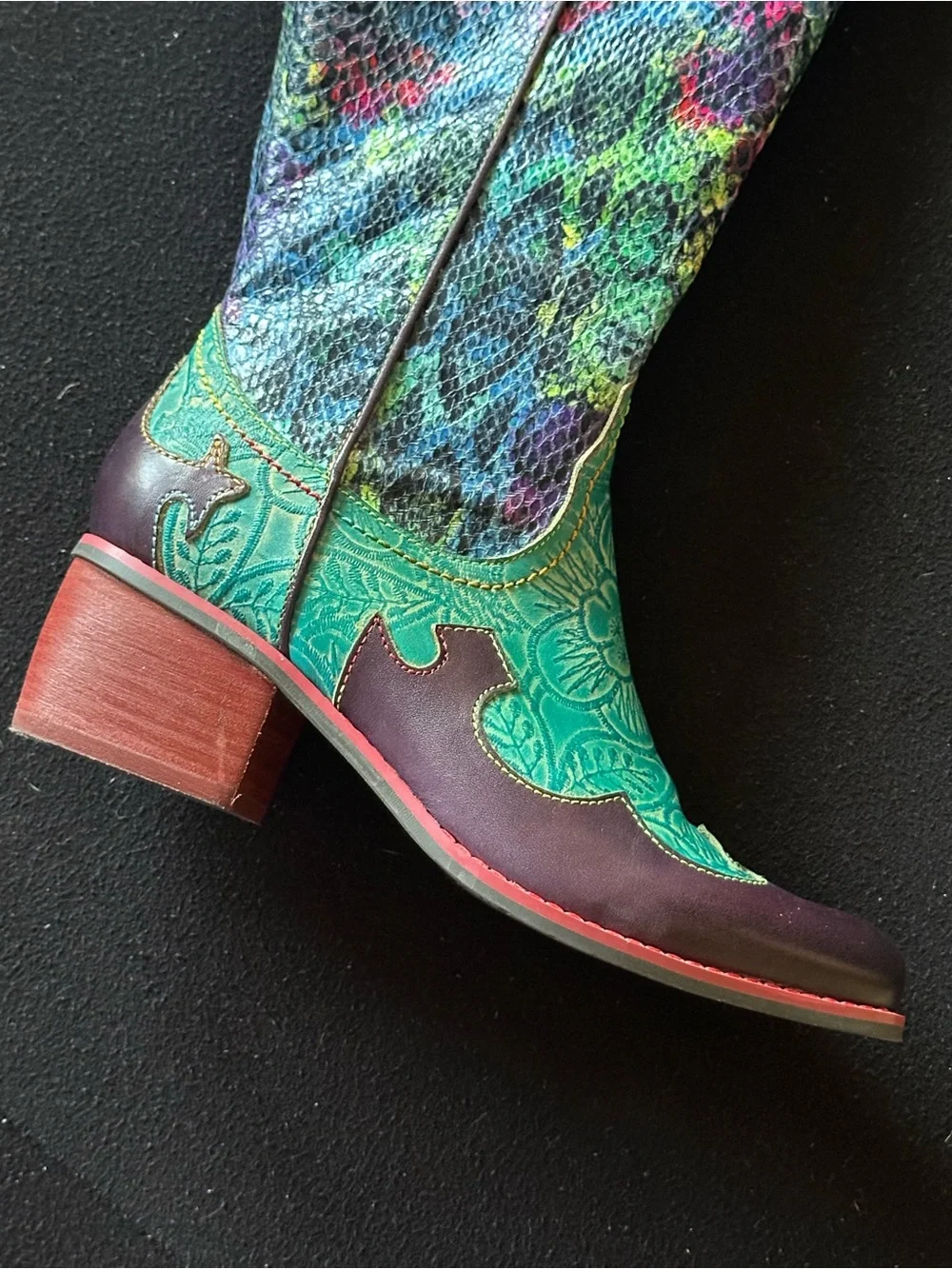 Brand New! L’Artiste Tortoise Western Cowboy Vintage Boots floral interior